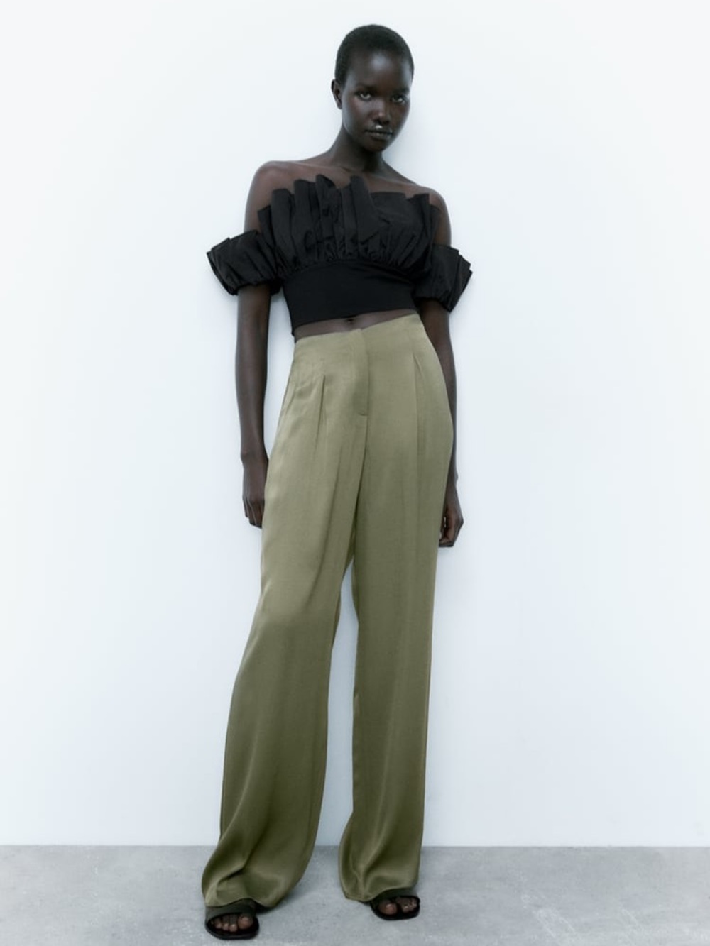 Zara Off-Shoulder Ruffle Crop Top - Picture 5 of 7
